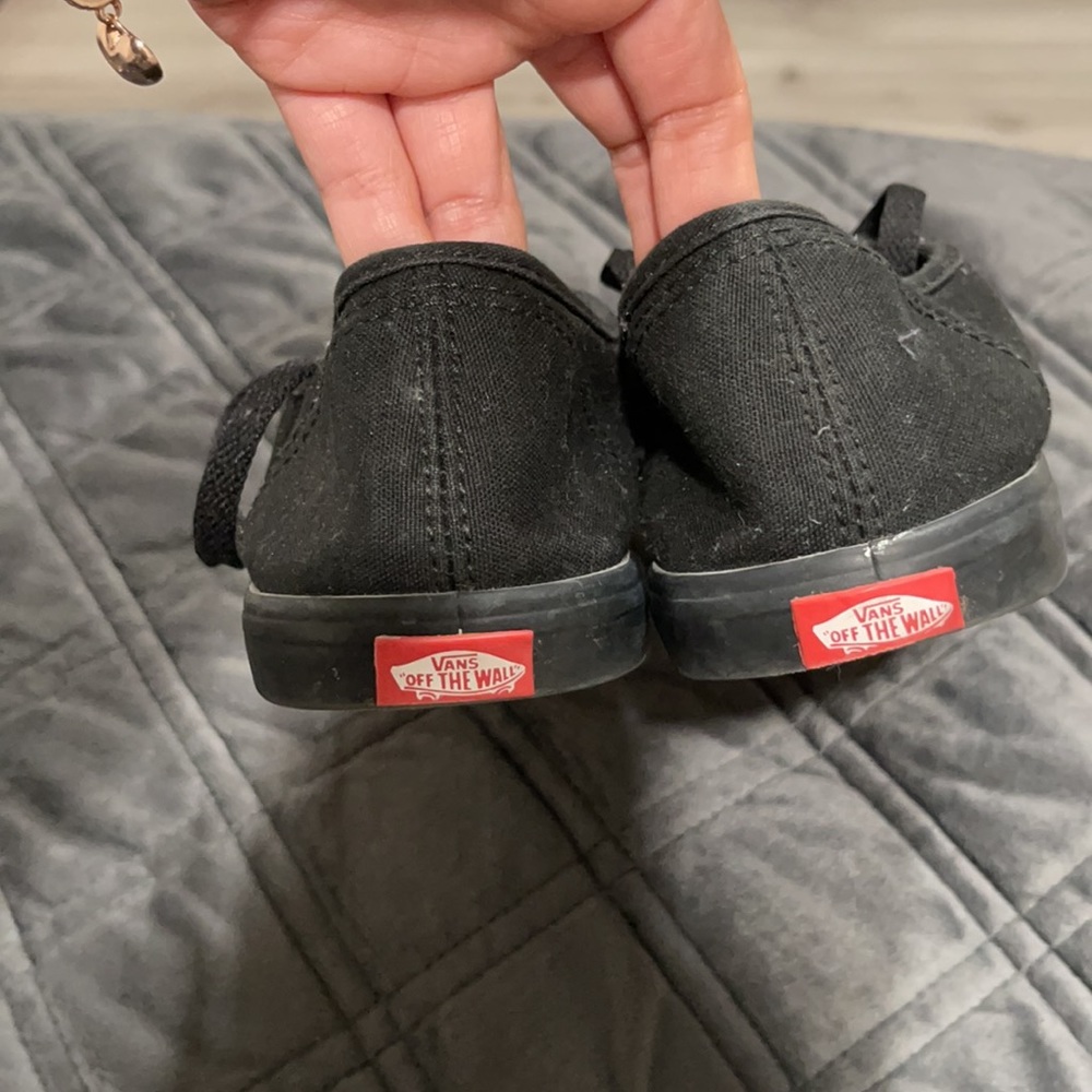 Vans low tops - Picture 2 of 3